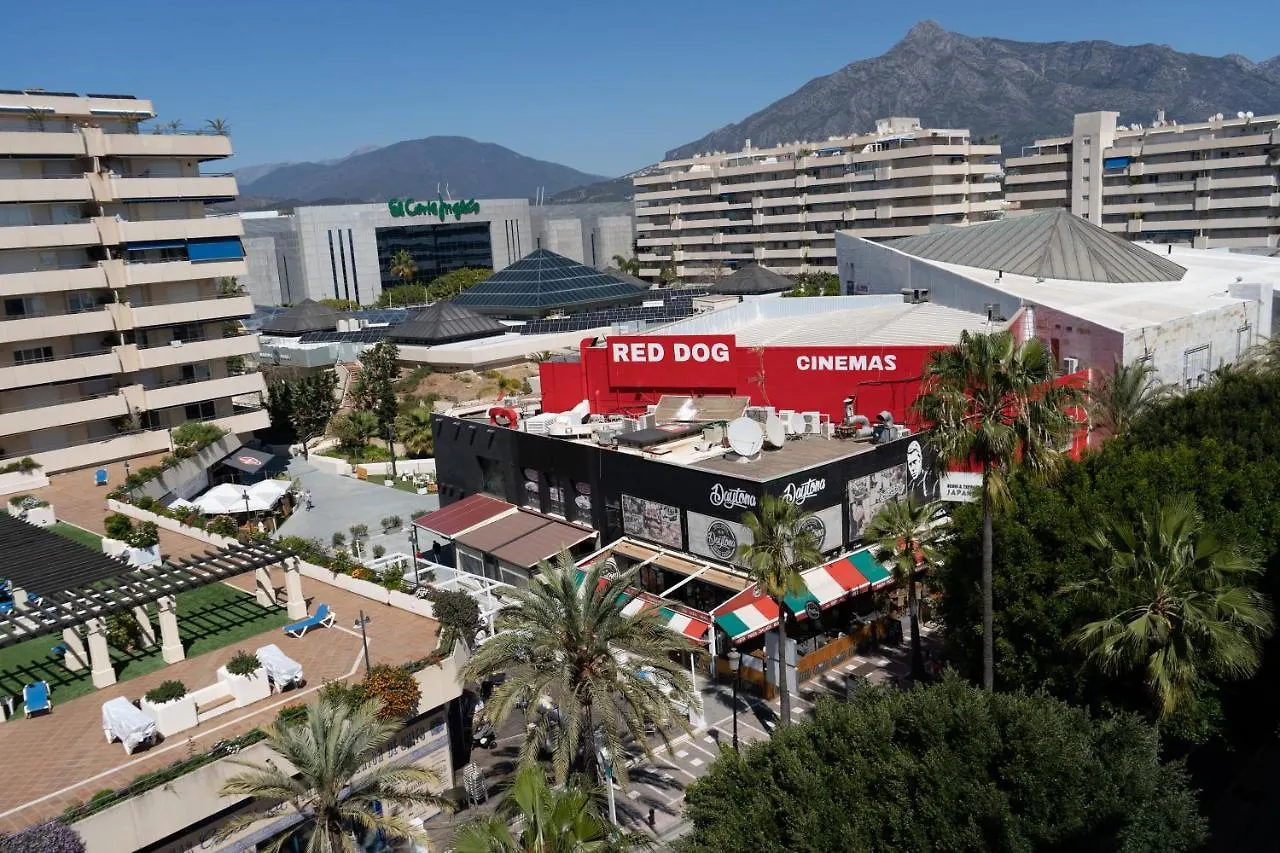 Vacation Apartment With Private Parking In Puerto Banus Marbella