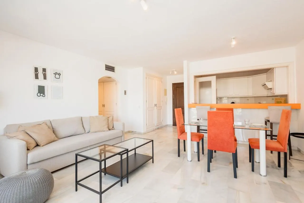 Vacation Apartment With Private Parking In Puerto Banus Marbella