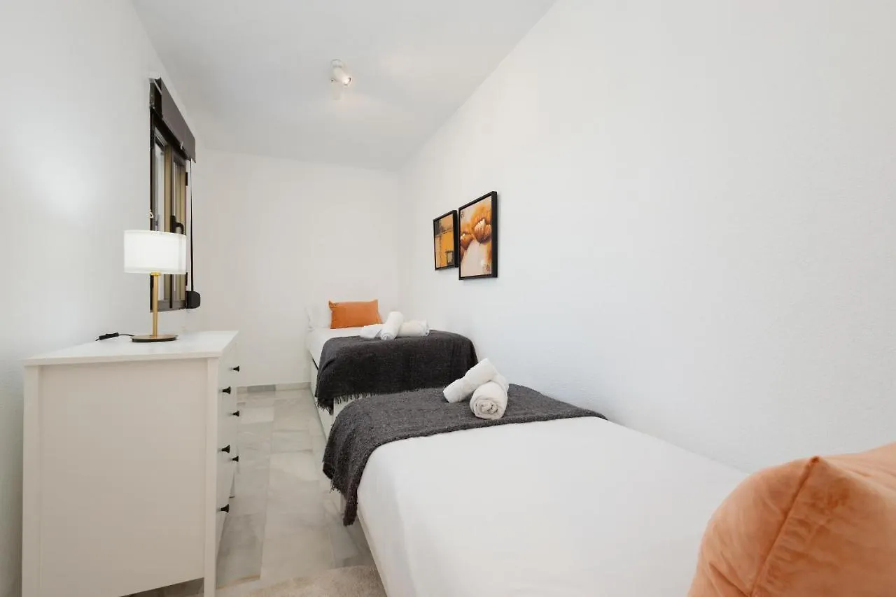 Vacation Apartment With Private Parking In Puerto Banus Marbella