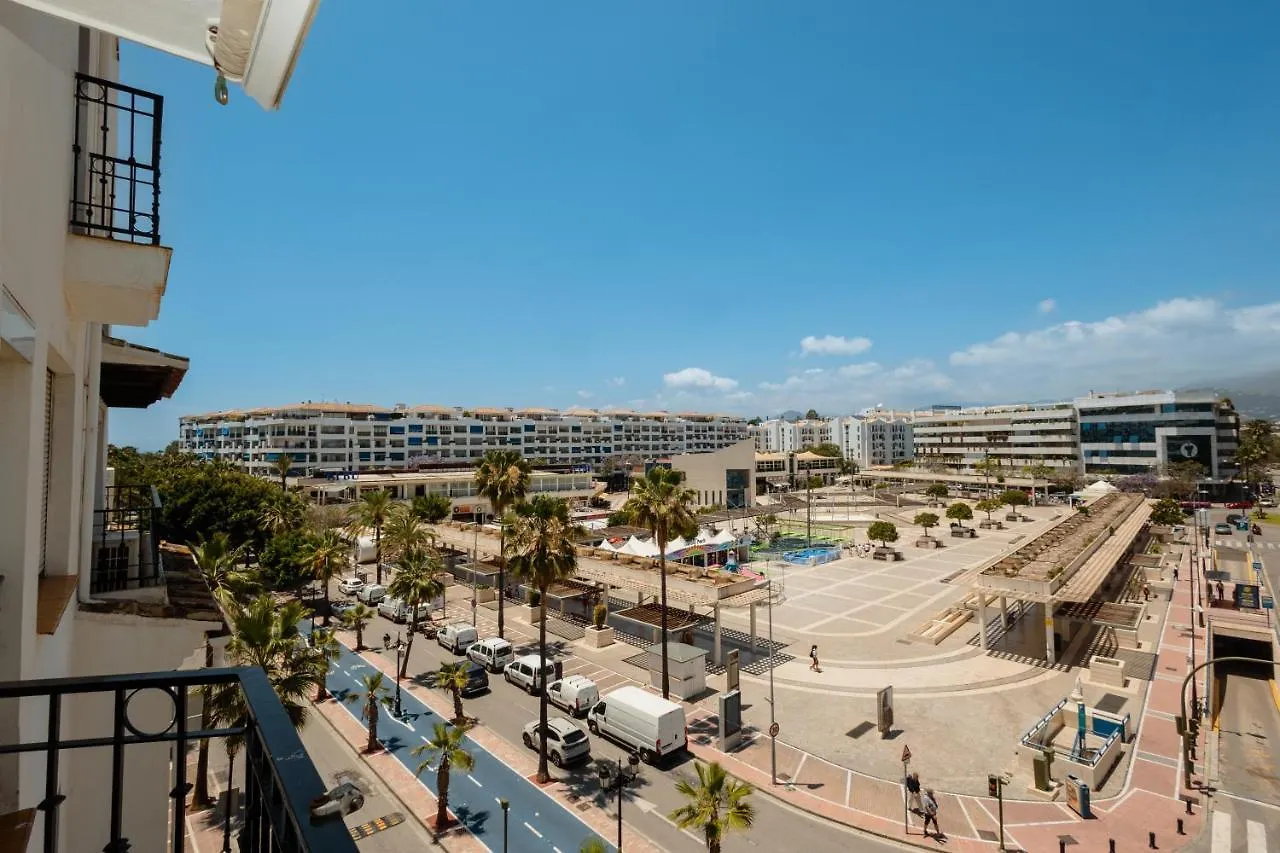 Vacation Apartment With Private Parking In Puerto Banus Marbella