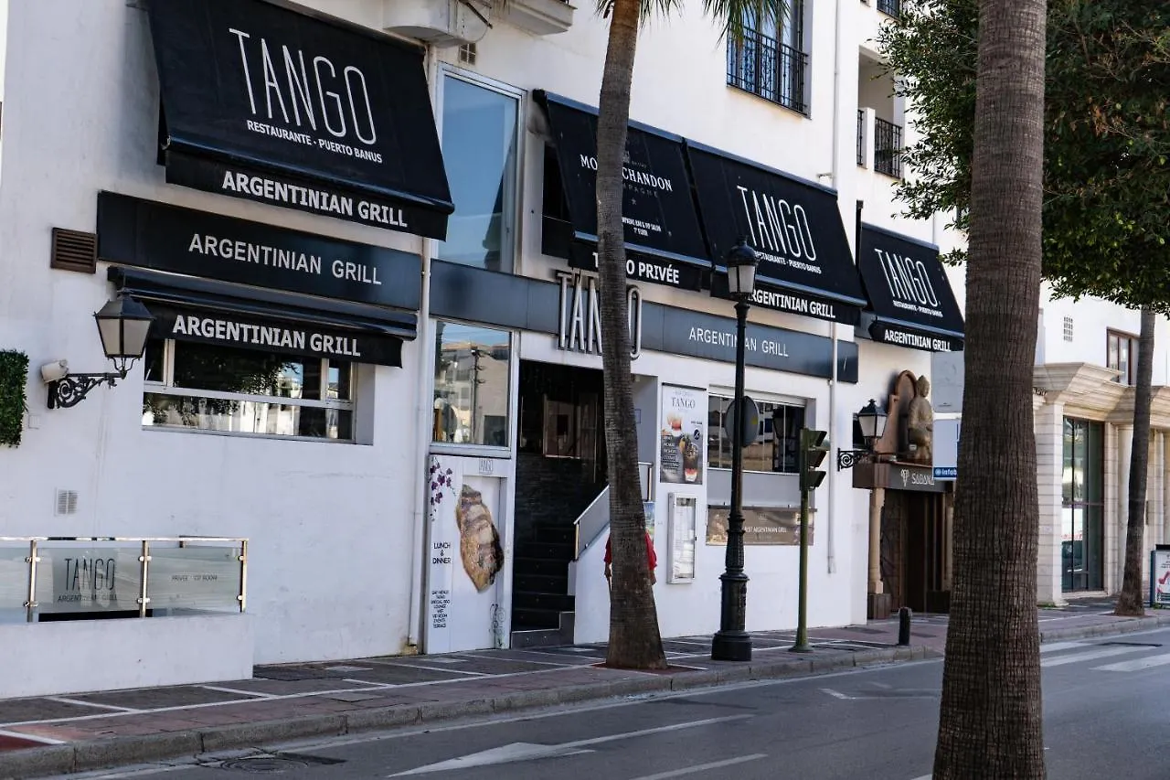 Vacation Apartment With Private Parking In Puerto Banus Marbella