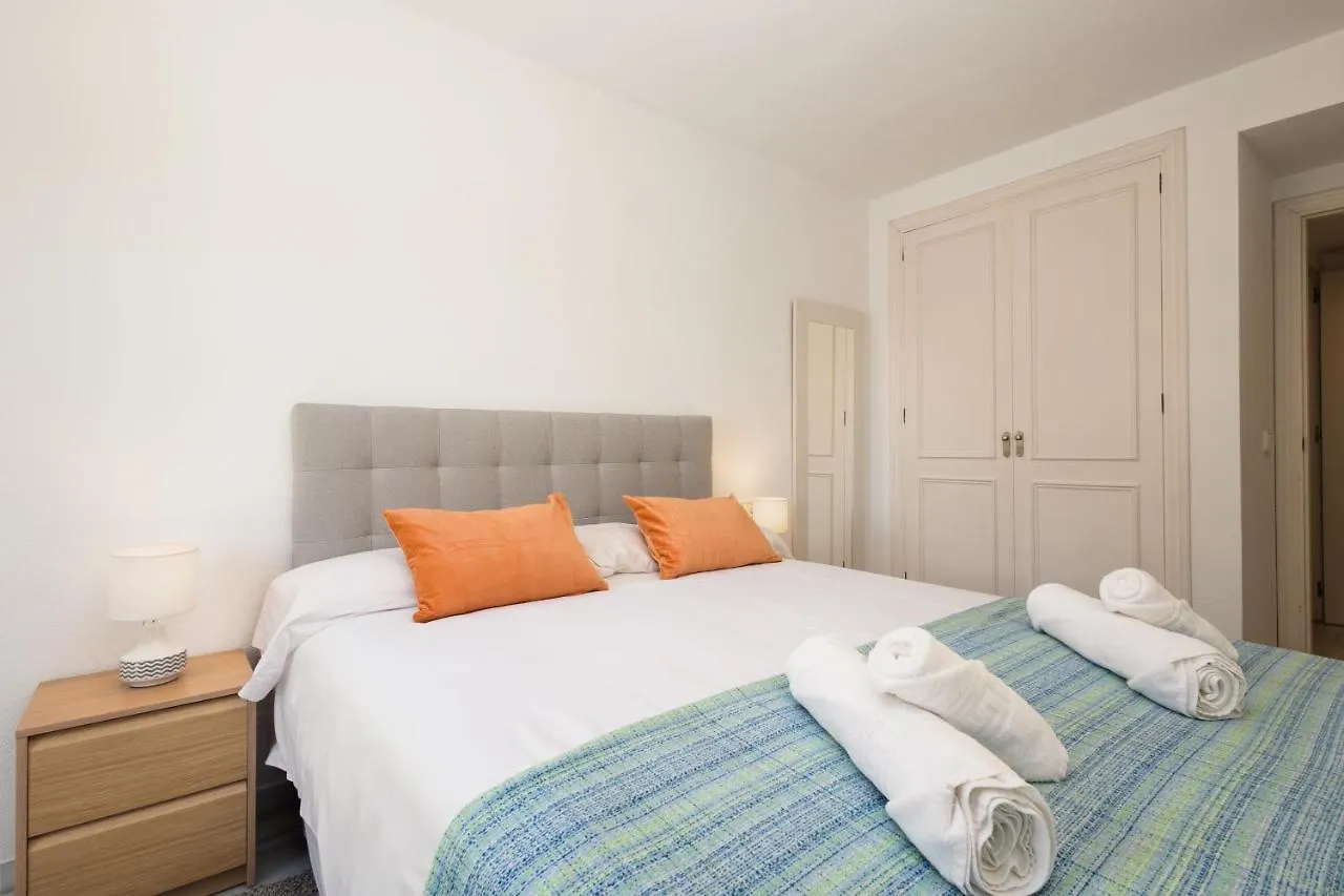 Vacation Apartment With Private Parking In Puerto Banus Marbella